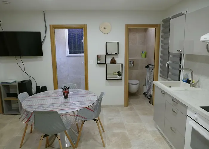 بيت للعطل Les Hauts De Reillanne